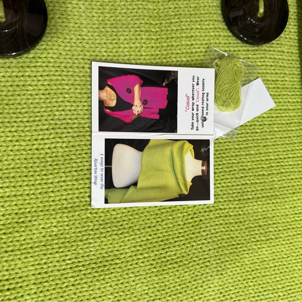 Lime Green Women's cozy spring Wrap NWT large buttons casual shawl
